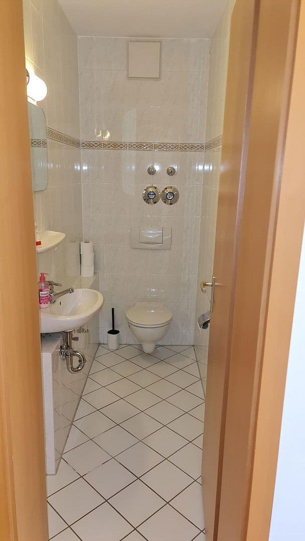 Pronájem bytu 21 m², Kieler Straße 1a, Berlin, Berlín Pronájem bytu 21 m², Kieler Straße 1a, Berlin, Berlín