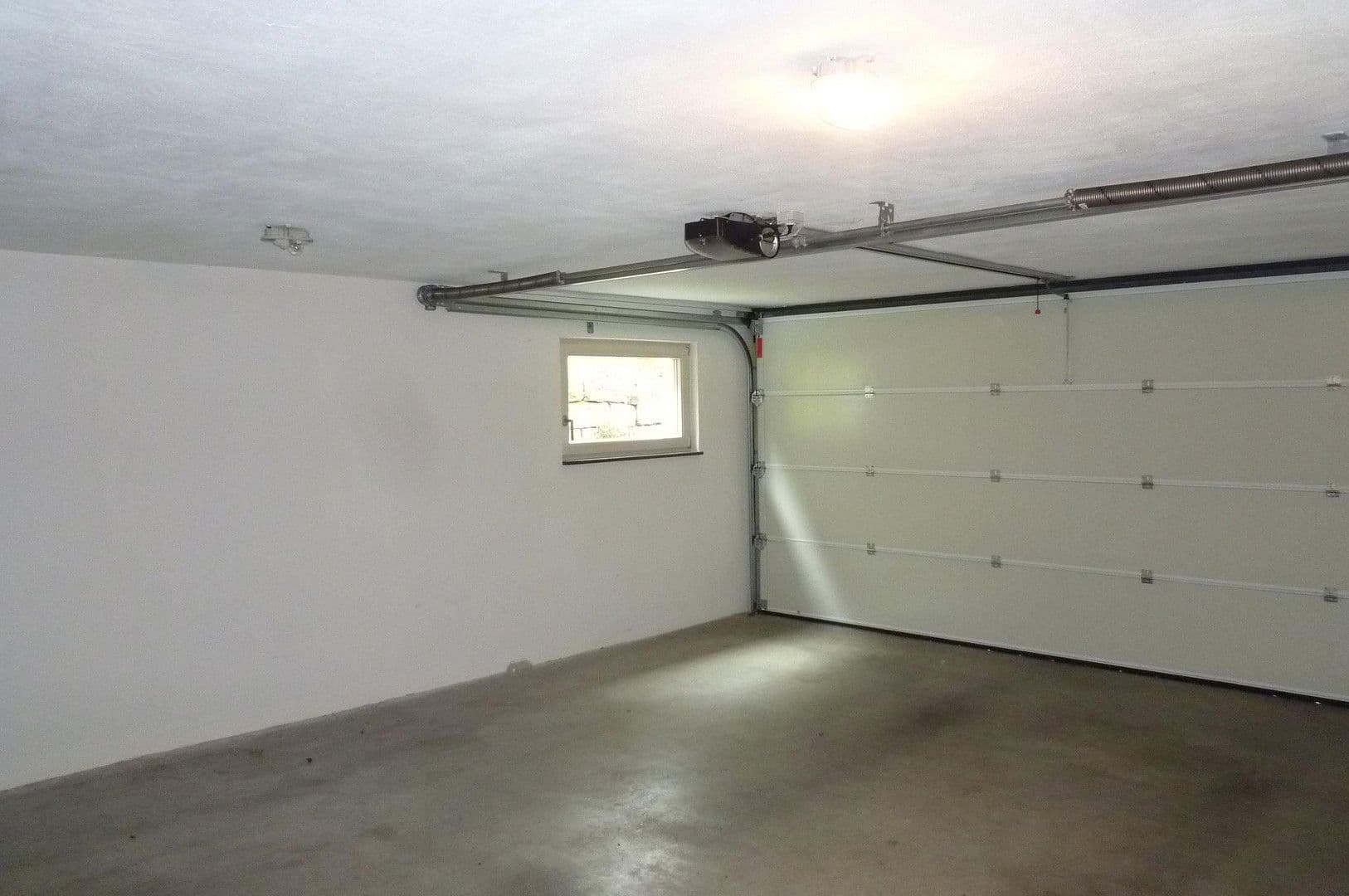 Pronájem bytu 5+1 136 m², Weinstadt, Bádensko-Württembersko Pronájem bytu 5+1 136 m², Weinstadt, Bádensko-Württembersko