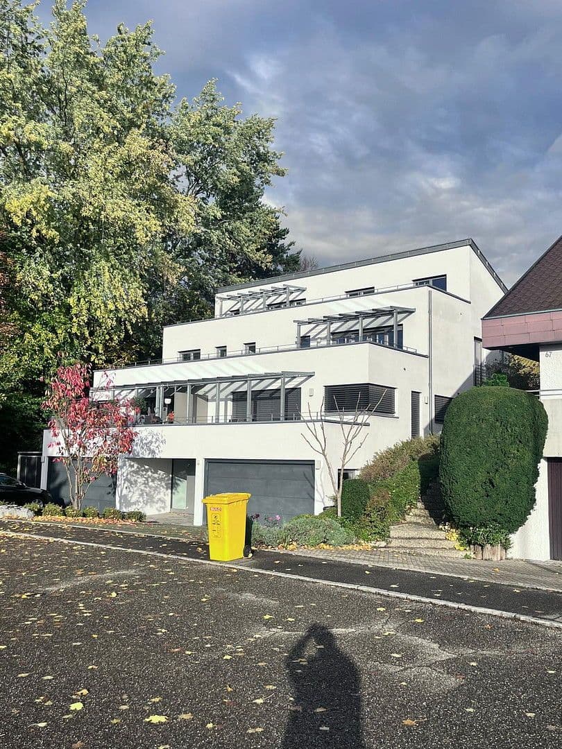 Pronájem bytu 5+1 136 m², Weinstadt, Bádensko-Württembersko Pronájem bytu 5+1 136 m², Weinstadt, Bádensko-Württembersko