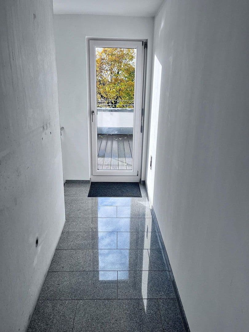 Pronájem bytu 5+1 136 m², Weinstadt, Bádensko-Württembersko Pronájem bytu 5+1 136 m², Weinstadt, Bádensko-Württembersko