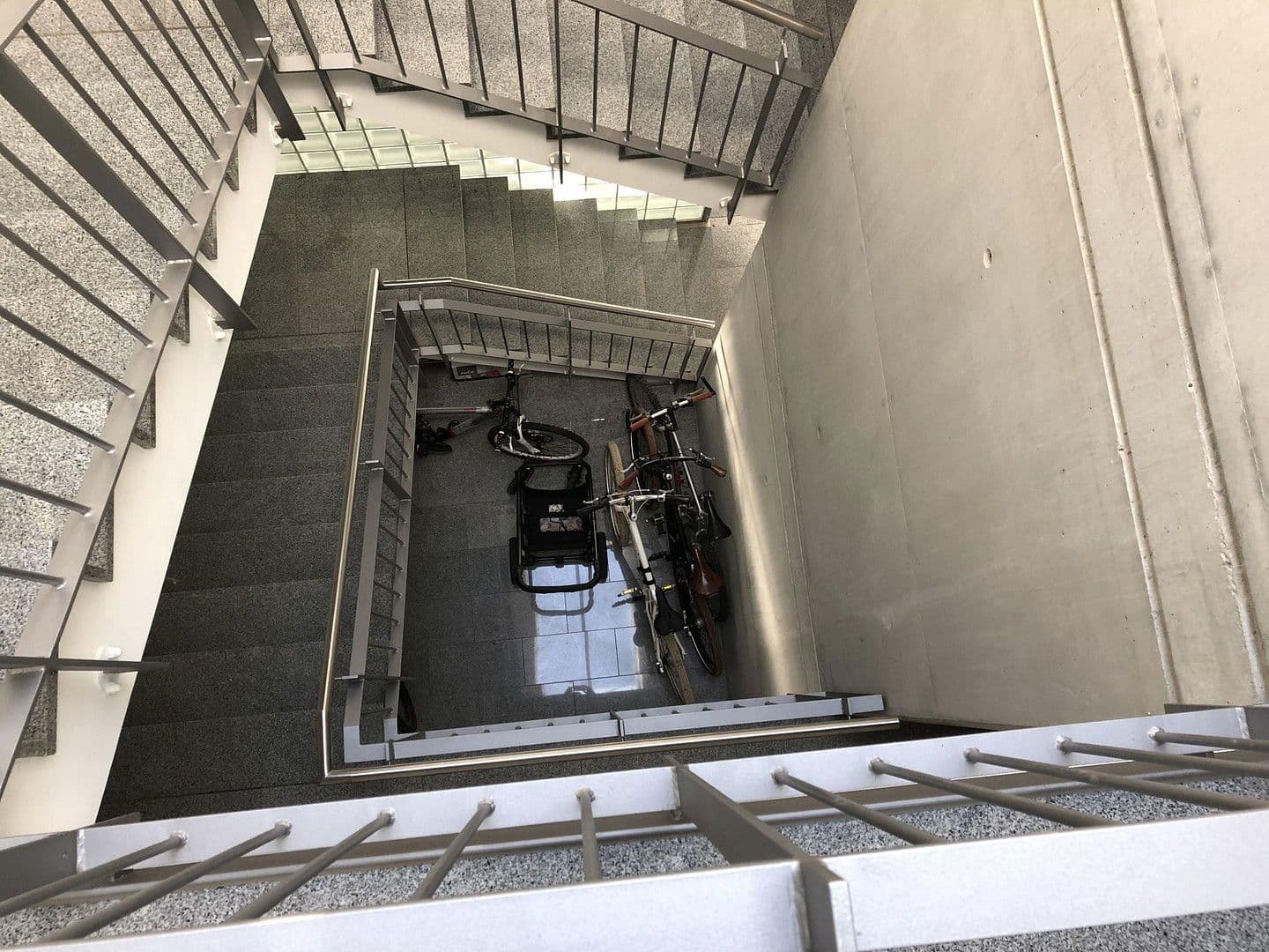 Pronájem bytu 5+1 136 m², Weinstadt, Bádensko-Württembersko Pronájem bytu 5+1 136 m², Weinstadt, Bádensko-Württembersko