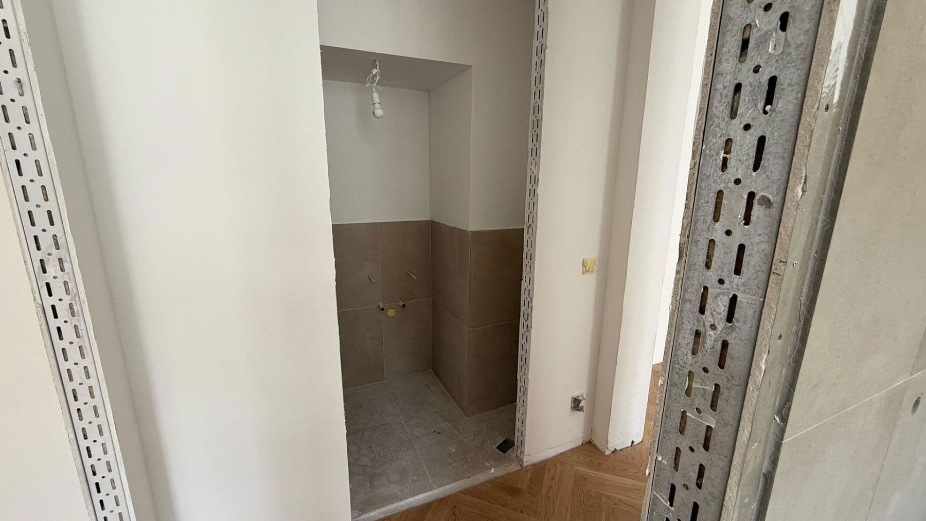 Prodej bytu 3+1 56 m², Denisgasse 40, Wien, Wien Prodej bytu 3+1 56 m², Denisgasse 40, Wien, Wien