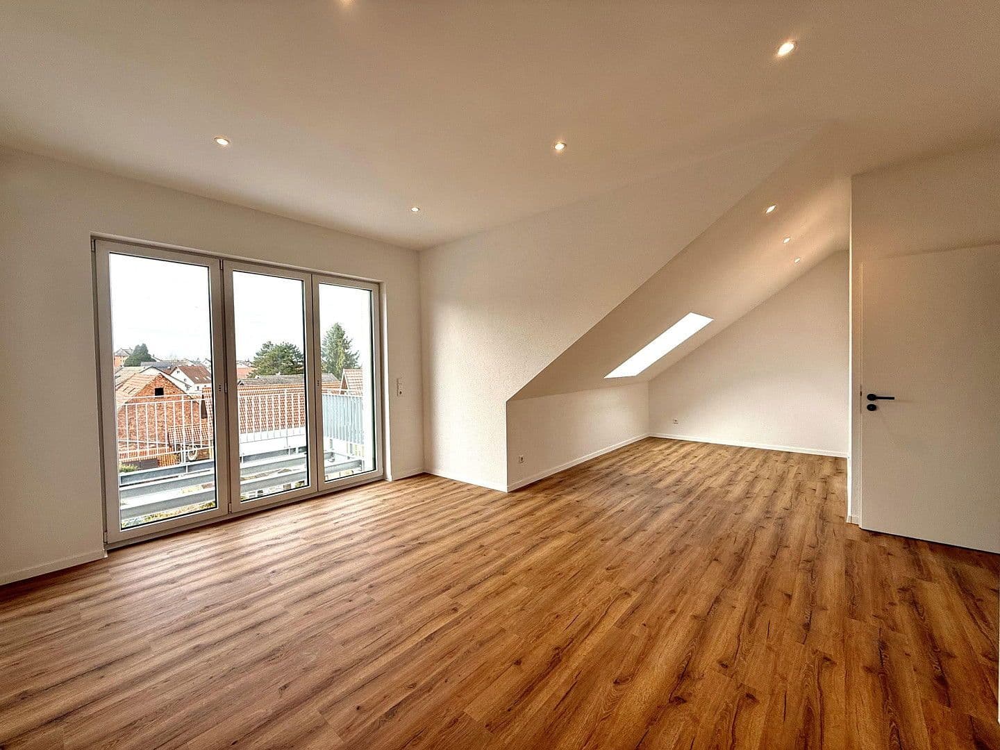 Prodej bytu 3+1 66 m², Oberdorfstraße 1, Friesenheim, Bádensko-Württembersko Prodej bytu 3+1 66 m², Oberdorfstraße 1, Friesenheim, Bádensko-Württembersko