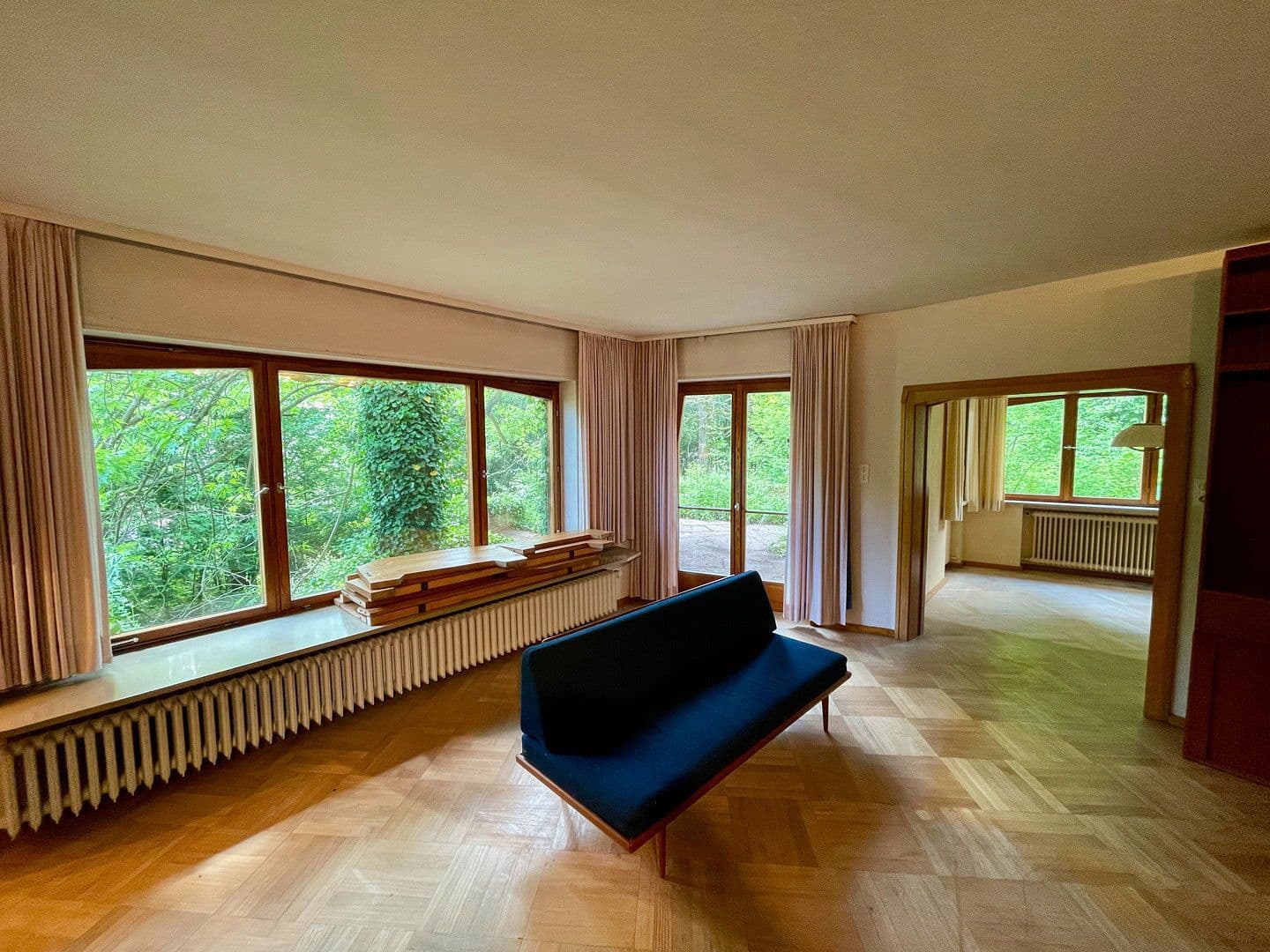 Prodej domu 346 m², pozemek 2.815 m², Hausbergstrasse 8, Frankeneck, Porýní-Falc Prodej domu 346 m², pozemek 2.815 m², Hausbergstrasse 8, Frankeneck, Porýní-Falc
