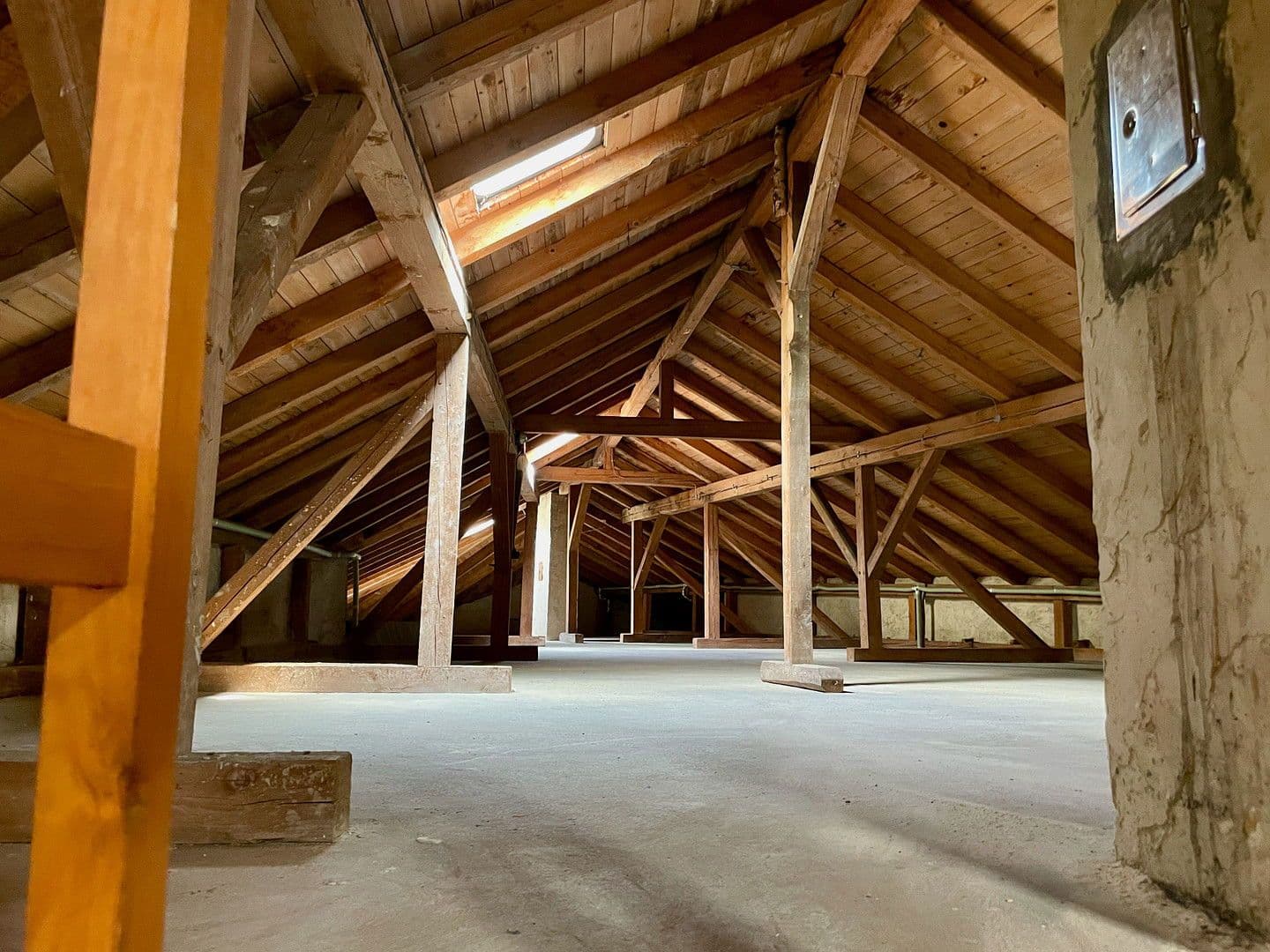 Prodej domu 346 m², pozemek 2.815 m², Hausbergstrasse 8, Frankeneck, Porýní-Falc Prodej domu 346 m², pozemek 2.815 m², Hausbergstrasse 8, Frankeneck, Porýní-Falc