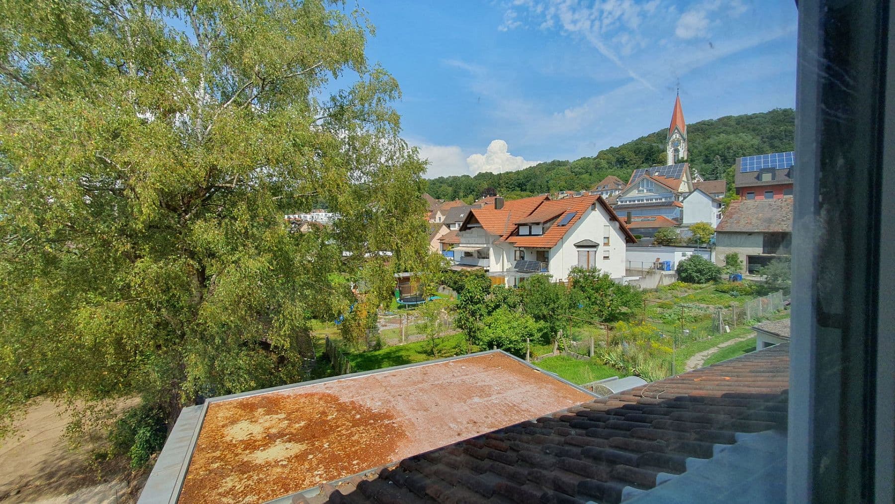 Pronájem bytu 2+1 70 m², Rheinstraße 14, Gailingen am Hochrhein, Bádensko-Württembersko Pronájem bytu 2+1 70 m², Rheinstraße 14, Gailingen am Hochrhein, Bádensko-Württembersko