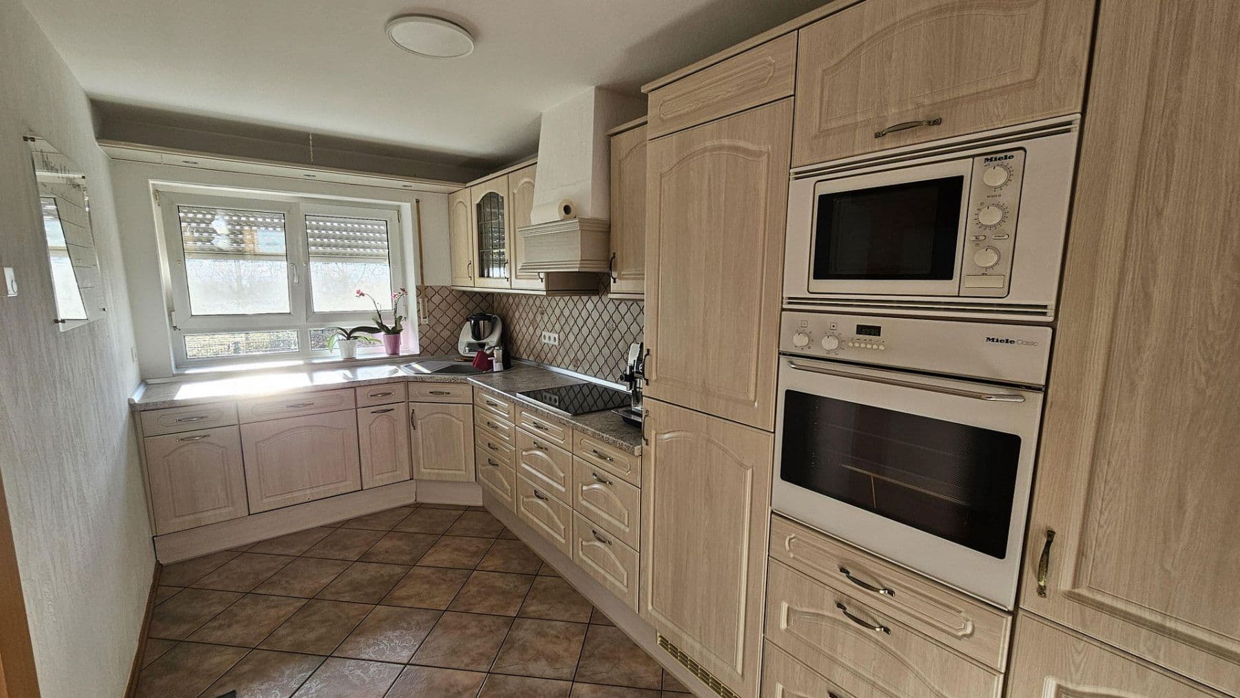 Pronájem bytu 3+1 89 m², Neustadter Ring 100, Ludwigshafen-Maudach, Porýní-Falc Pronájem bytu 3+1 89 m², Neustadter Ring 100, Ludwigshafen-Maudach, Porýní-Falc