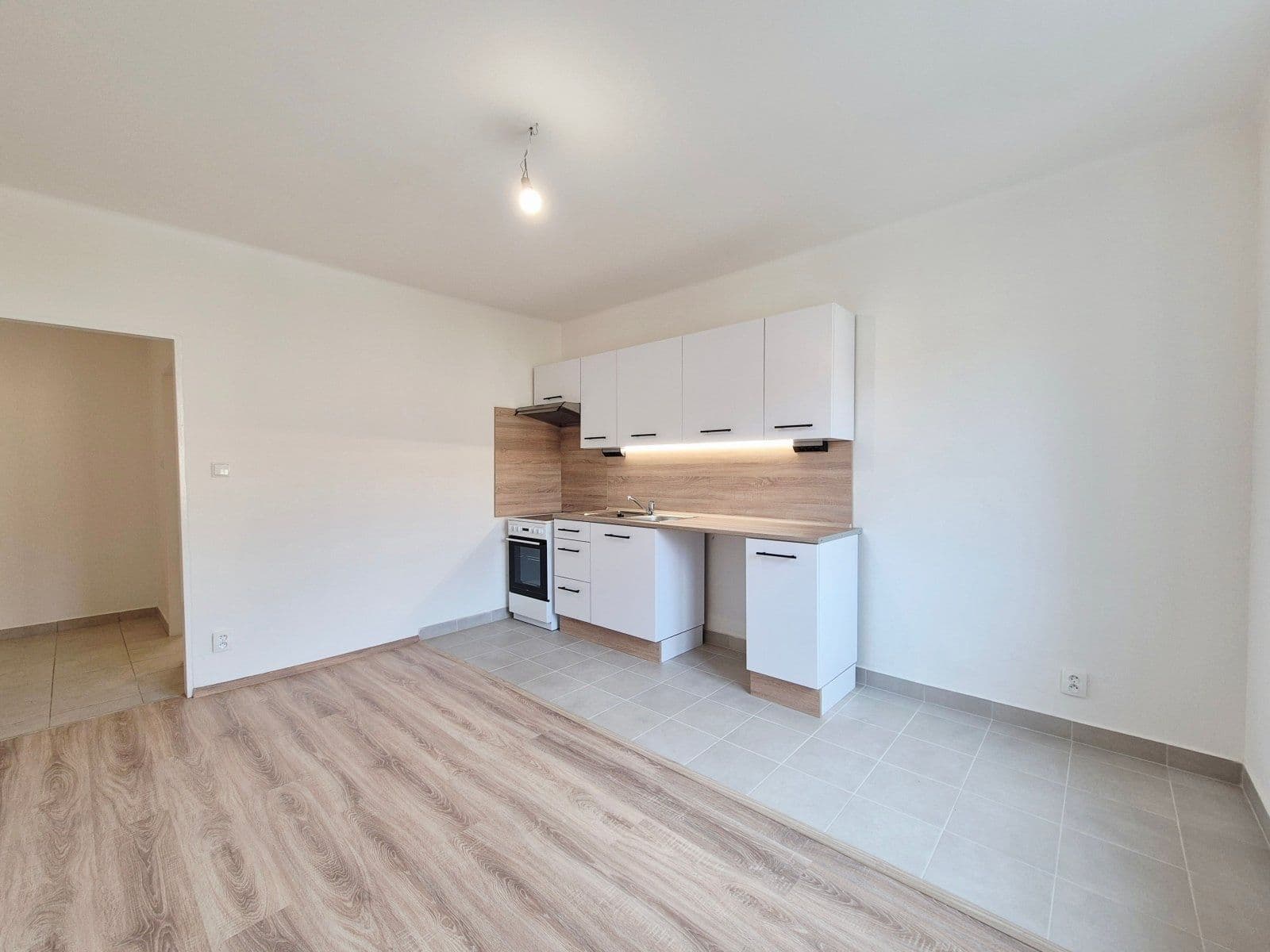 Pronájem bytu 1+1 32 m², Hlavní třída, Havířov, Moravskoslezský kraj Pronájem bytu 1+1 32 m², Hlavní třída, Havířov, Moravskoslezský kraj