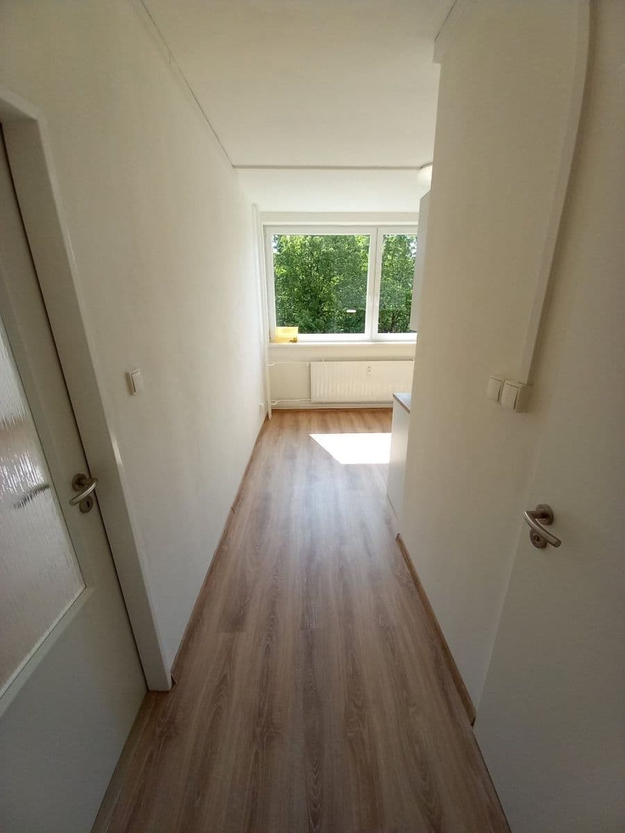 Pronájem bytu 1+1 34 m², Bruzovská, Frýdek-Místek, Moravskoslezský kraj Pronájem bytu 1+1 34 m², Bruzovská, Frýdek-Místek, Moravskoslezský kraj