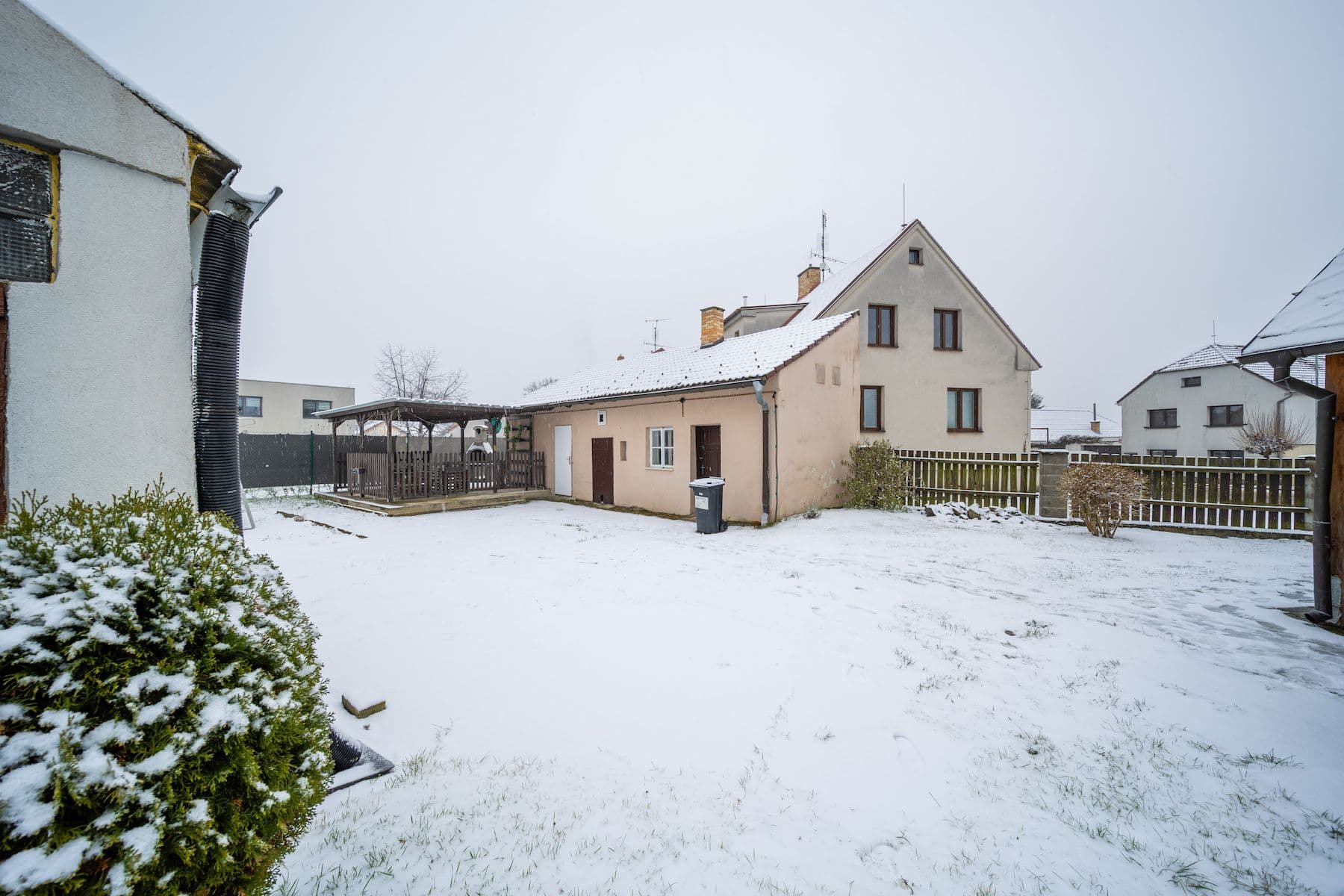 Prodej domu 98 m², pozemek 615 m², třída 5. května, Lišov, Jihočeský kraj Prodej domu 98 m², pozemek 615 m², třída 5. května, Lišov, Jihočeský kraj