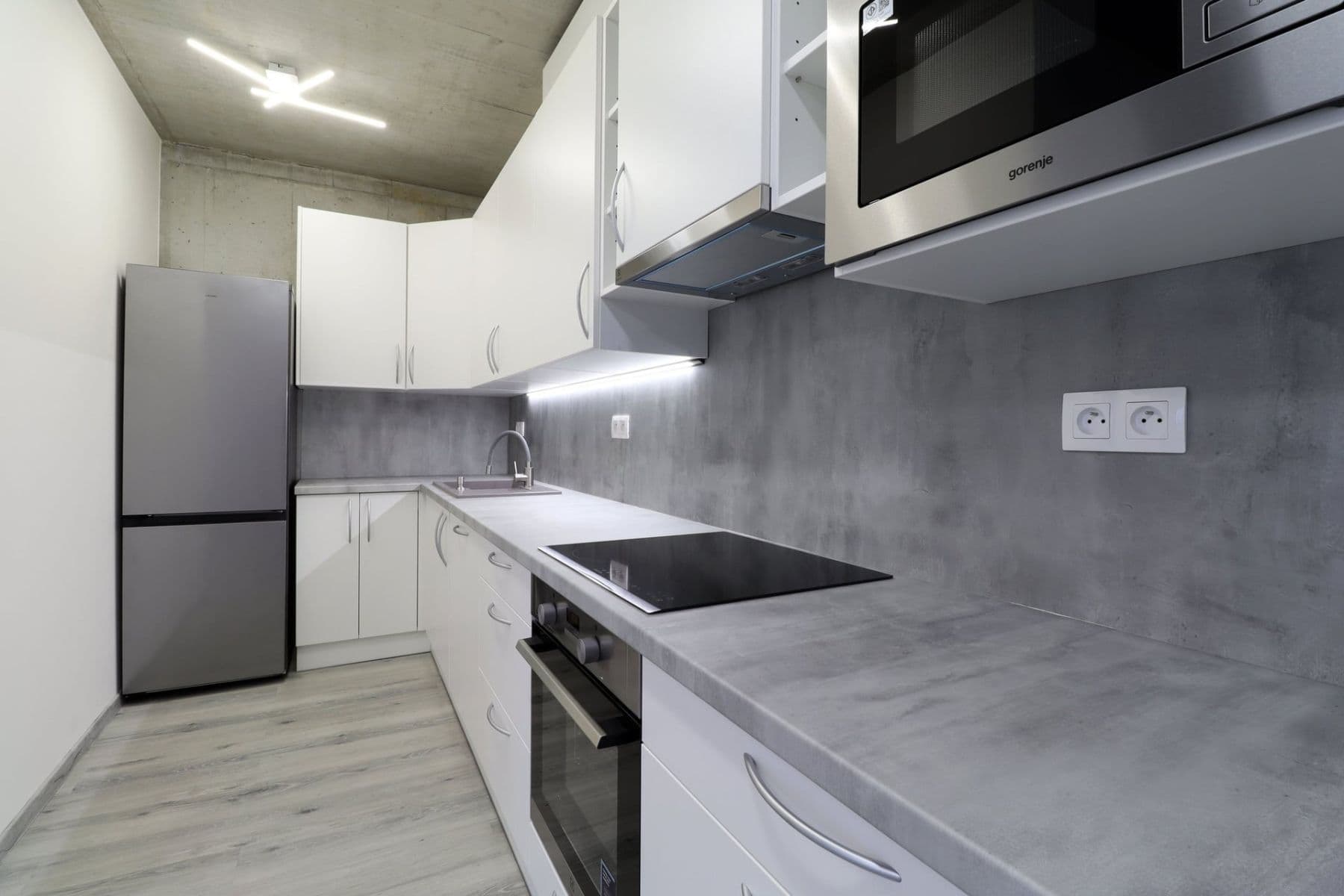 Pronájem bytu 2+kk 49 m², Kamenická, Plzeň, Plzeňský kraj Pronájem bytu 2+kk 49 m², Kamenická, Plzeň, Plzeňský kraj