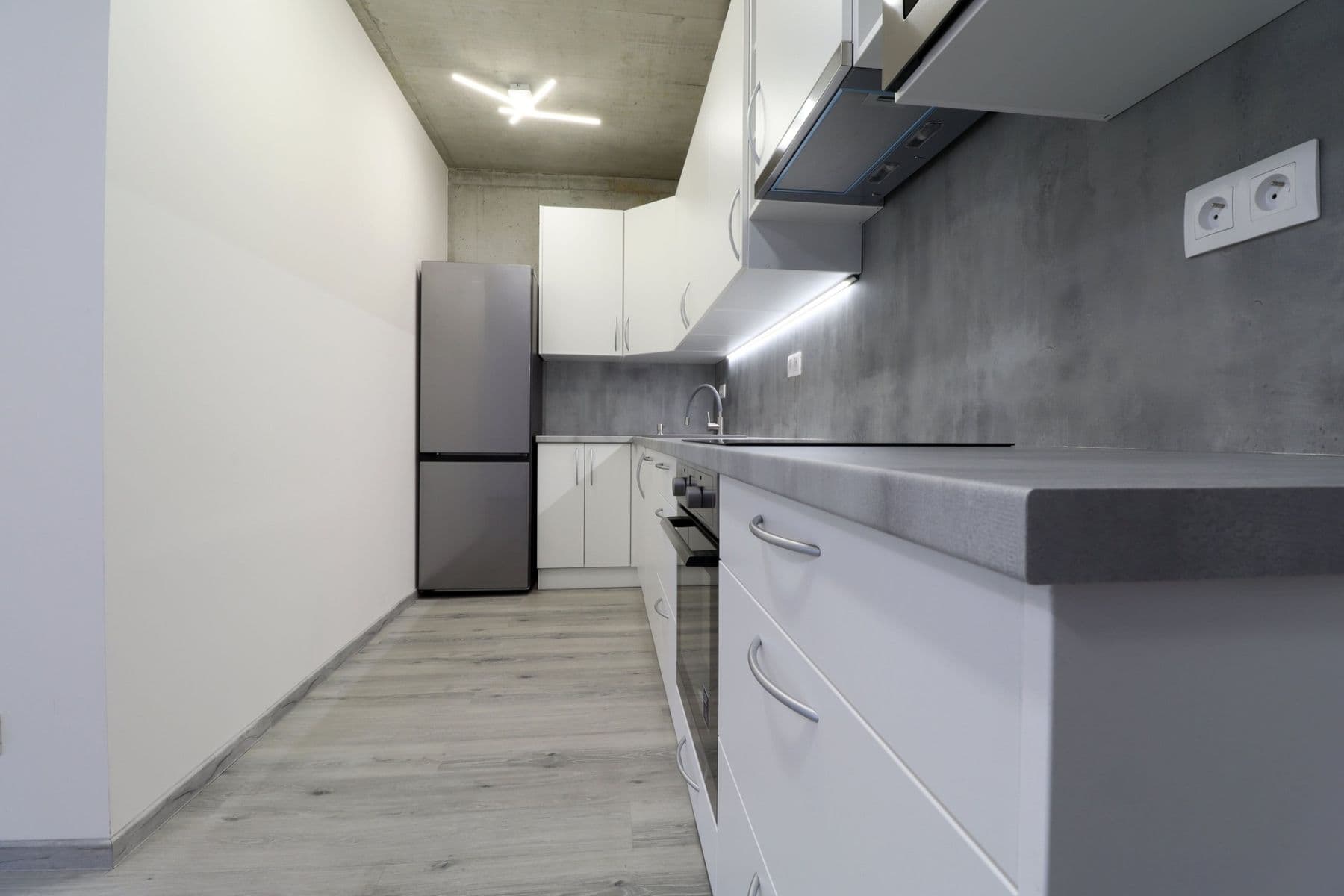 Pronájem bytu 2+kk 49 m², Kamenická, Plzeň, Plzeňský kraj Pronájem bytu 2+kk 49 m², Kamenická, Plzeň, Plzeňský kraj