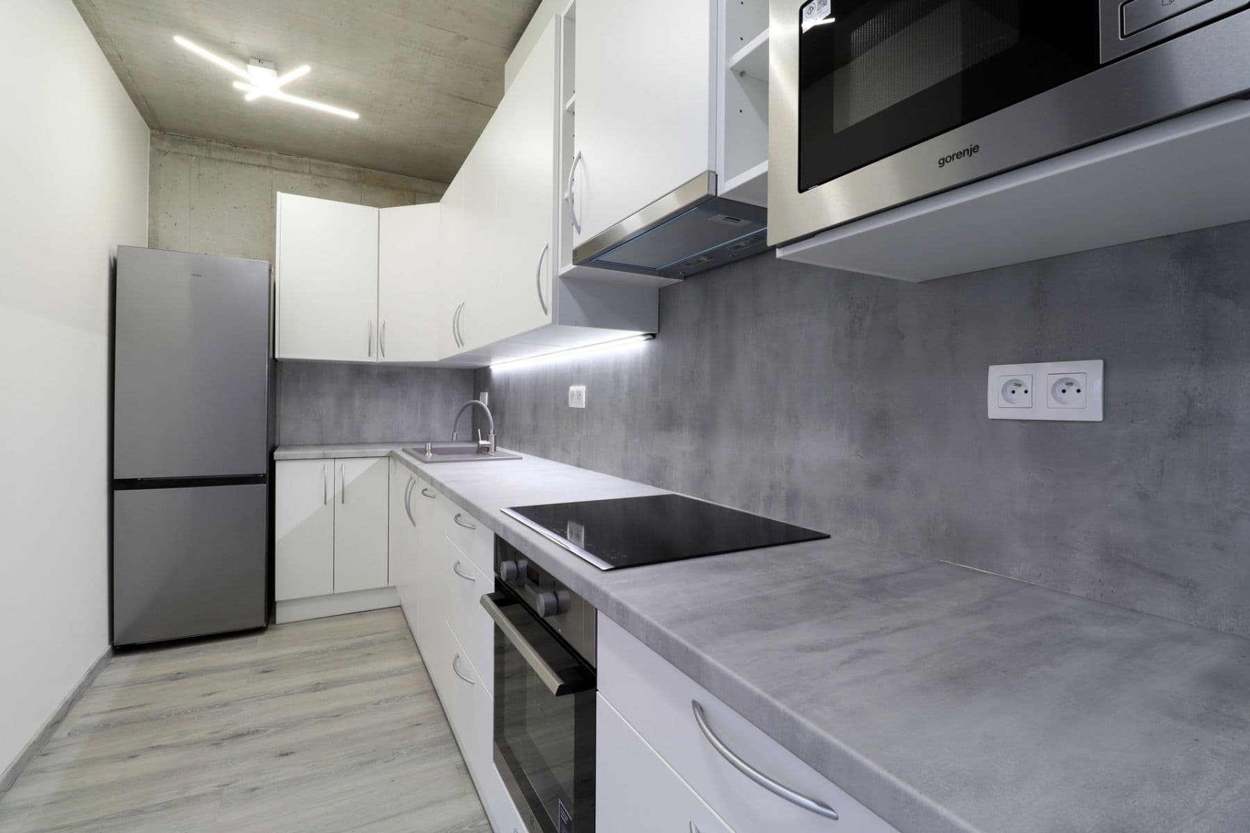 Pronájem bytu 2+kk 49 m², Kamenická, Plzeň, Plzeňský kraj Pronájem bytu 2+kk 49 m², Kamenická, Plzeň, Plzeňský kraj