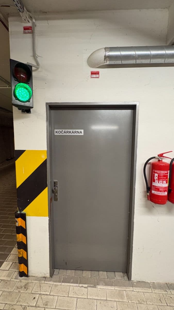 Pronájem bytu 1+kk 36 m², V Olšinách, Praha, Praha Pronájem bytu 1+kk 36 m², V Olšinách, Praha, Praha