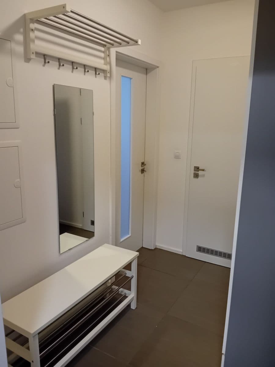 Pronájem bytu 1+kk 36 m², V Olšinách, Praha, Praha Pronájem bytu 1+kk 36 m², V Olšinách, Praha, Praha