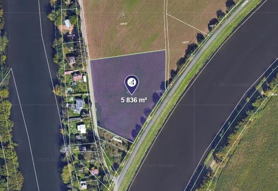 Prodej pozemku 5.836 m², Pardubice, Pardubický kraj Prodej pozemku 5.836 m², Pardubice, Pardubický kraj