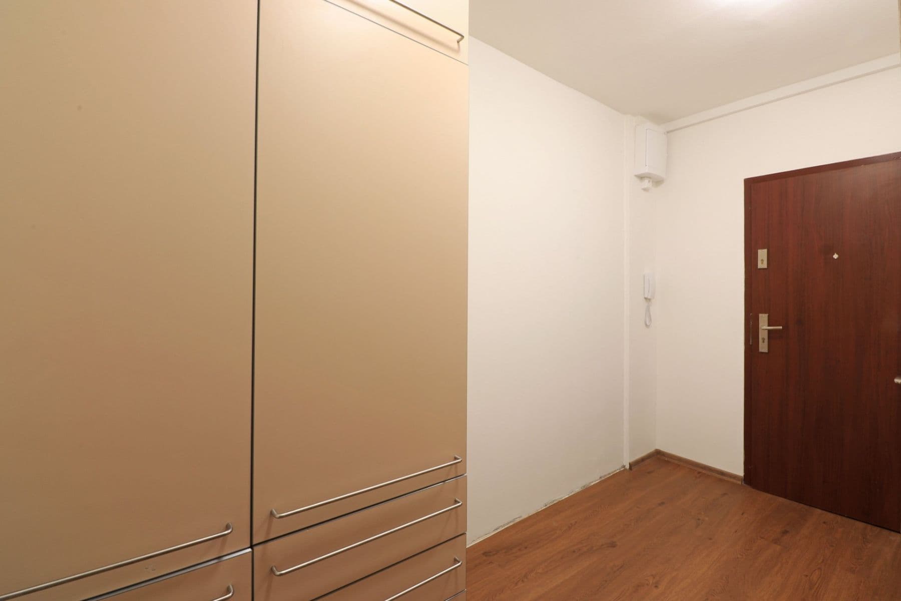 Pronájem bytu 2+kk 39 m², Švédská, Kladno, Středočeský kraj Pronájem bytu 2+kk 39 m², Švédská, Kladno, Středočeský kraj