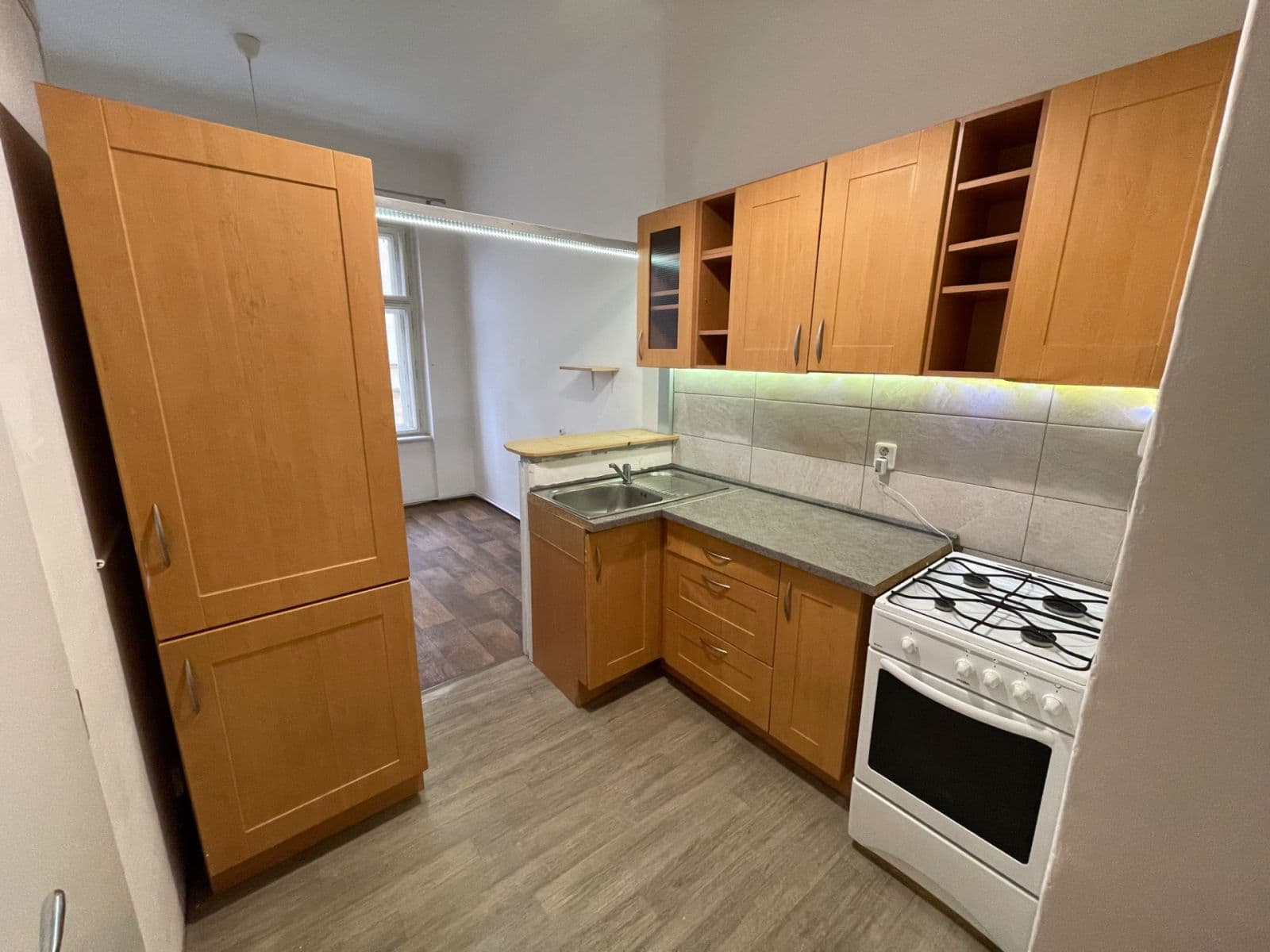 Pronájem bytu 2+kk 41 m², Ostrčilovo náměstí, Praha, Praha Pronájem bytu 2+kk 41 m², Ostrčilovo náměstí, Praha, Praha