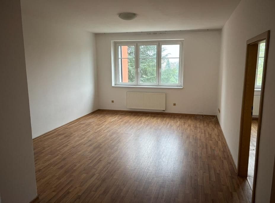 Pronájem bytu 4+1 110 m², Sv. Čecha, Jičín, Královéhradecký kraj Pronájem bytu 4+1 110 m², Sv. Čecha, Jičín, Královéhradecký kraj