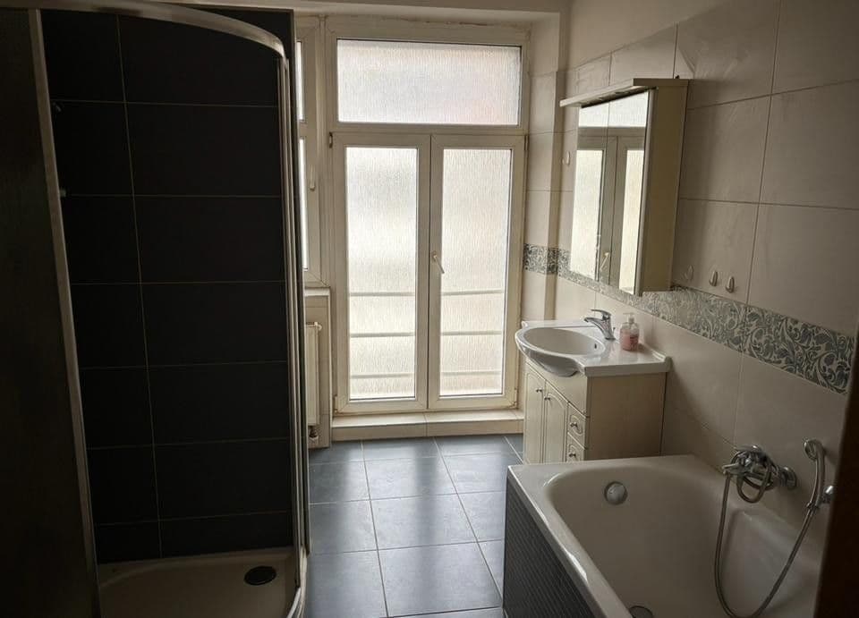 Pronájem bytu 4+1 110 m², Sv. Čecha, Jičín, Královéhradecký kraj Pronájem bytu 4+1 110 m², Sv. Čecha, Jičín, Královéhradecký kraj