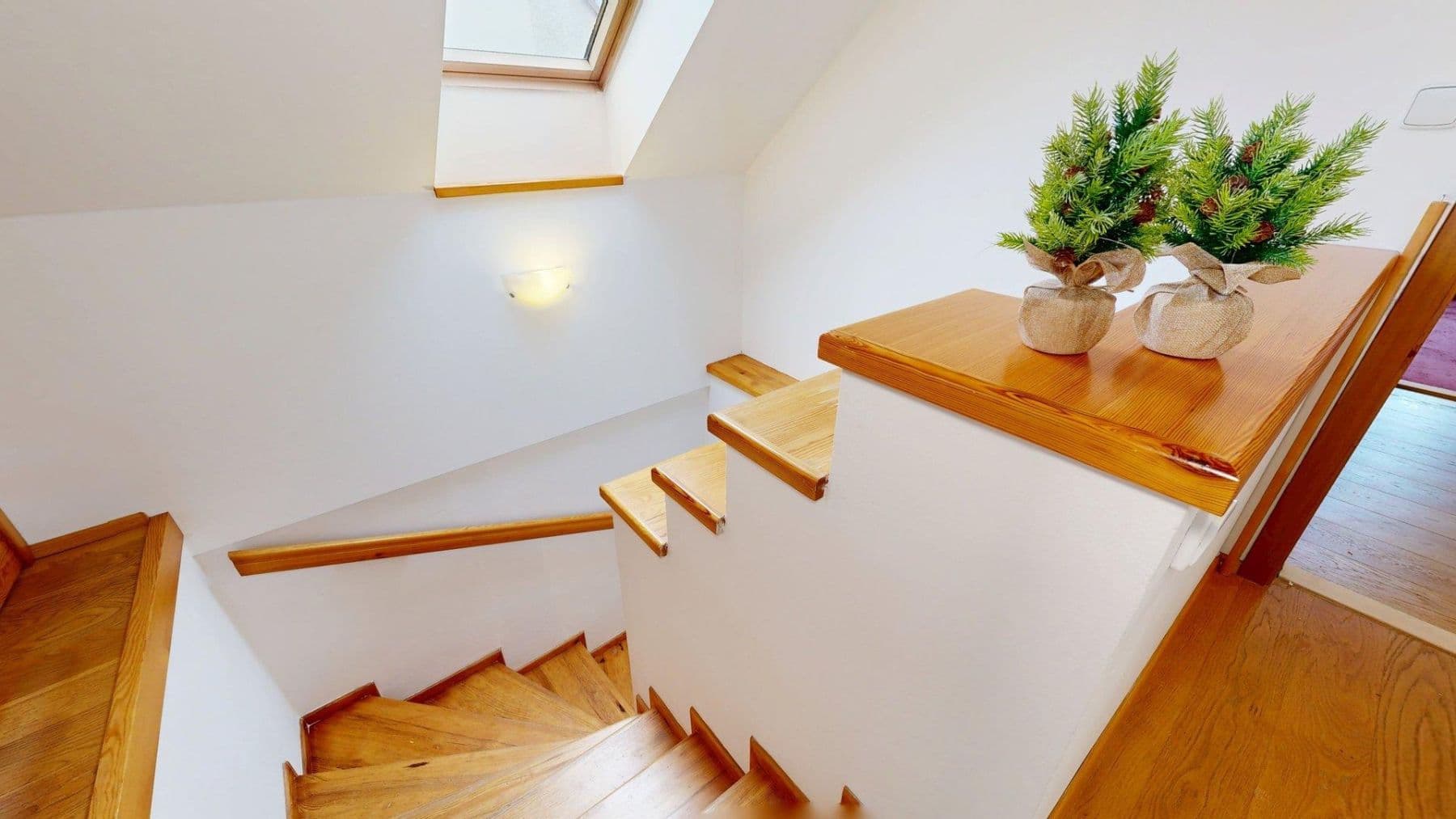 Prodej domu 317 m², pozemek 1.162 m², Nazaret, Čáslav, Středočeský kraj Prodej domu 317 m², pozemek 1.162 m², Nazaret, Čáslav, Středočeský kraj