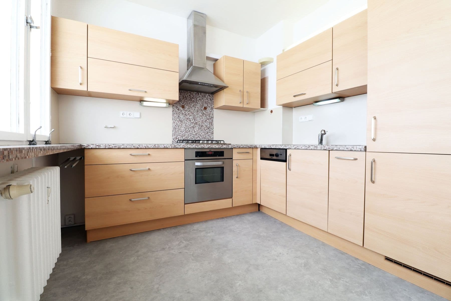 Pronájem bytu 3+1 68 m², Jablonecká, Praha, Praha Pronájem bytu 3+1 68 m², Jablonecká, Praha, Praha