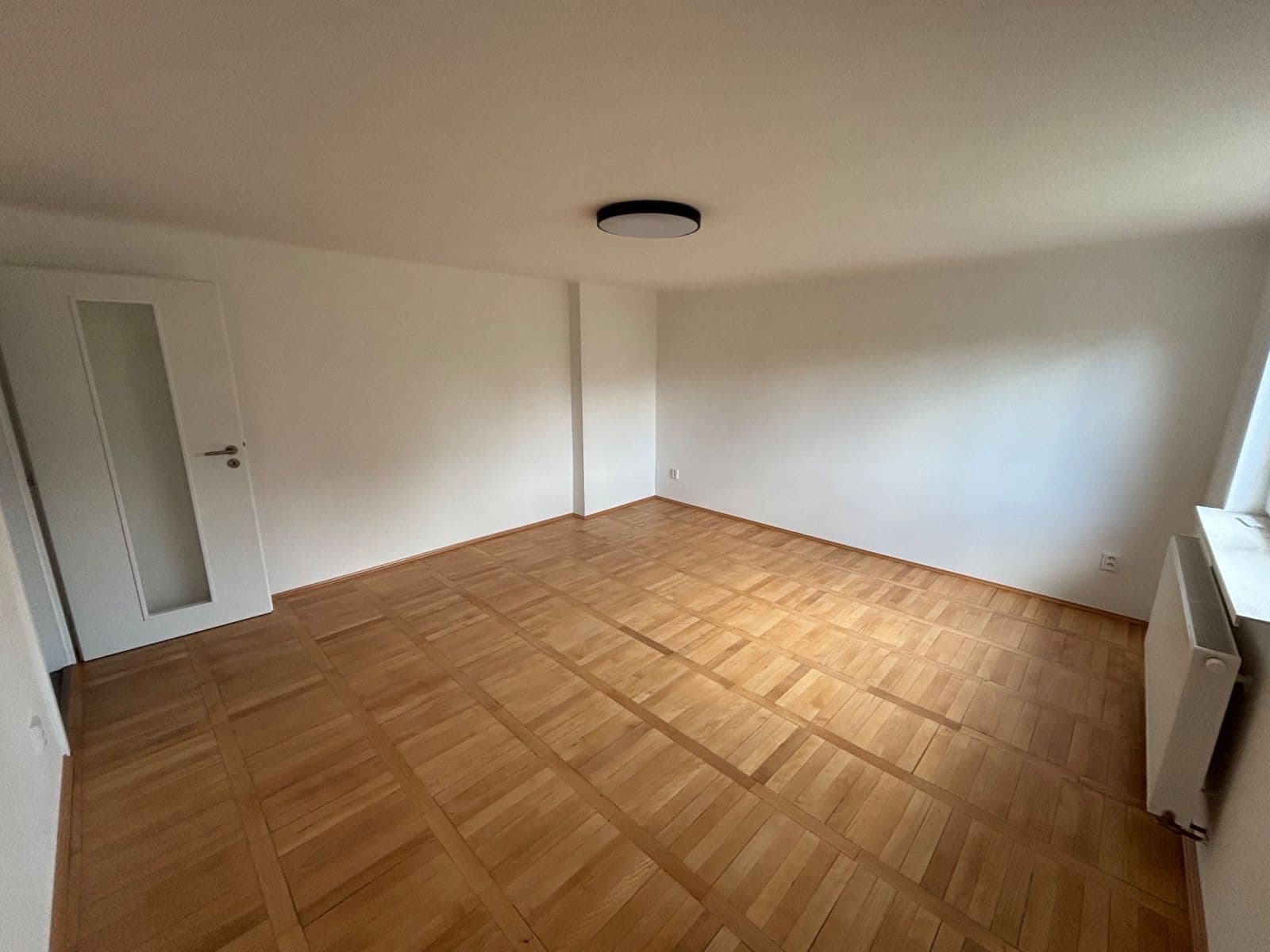 Pronájem bytu 2+1 57 m², Mikšovského, Praha, Praha Pronájem bytu 2+1 57 m², Mikšovského, Praha, Praha