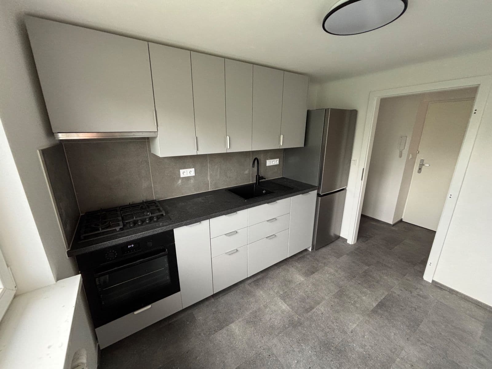 Pronájem bytu 2+1 57 m², Mikšovského, Praha, Praha Pronájem bytu 2+1 57 m², Mikšovského, Praha, Praha