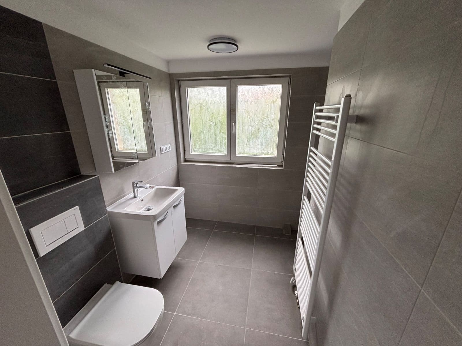 Pronájem bytu 2+1 57 m², Mikšovského, Praha, Praha Pronájem bytu 2+1 57 m², Mikšovského, Praha, Praha