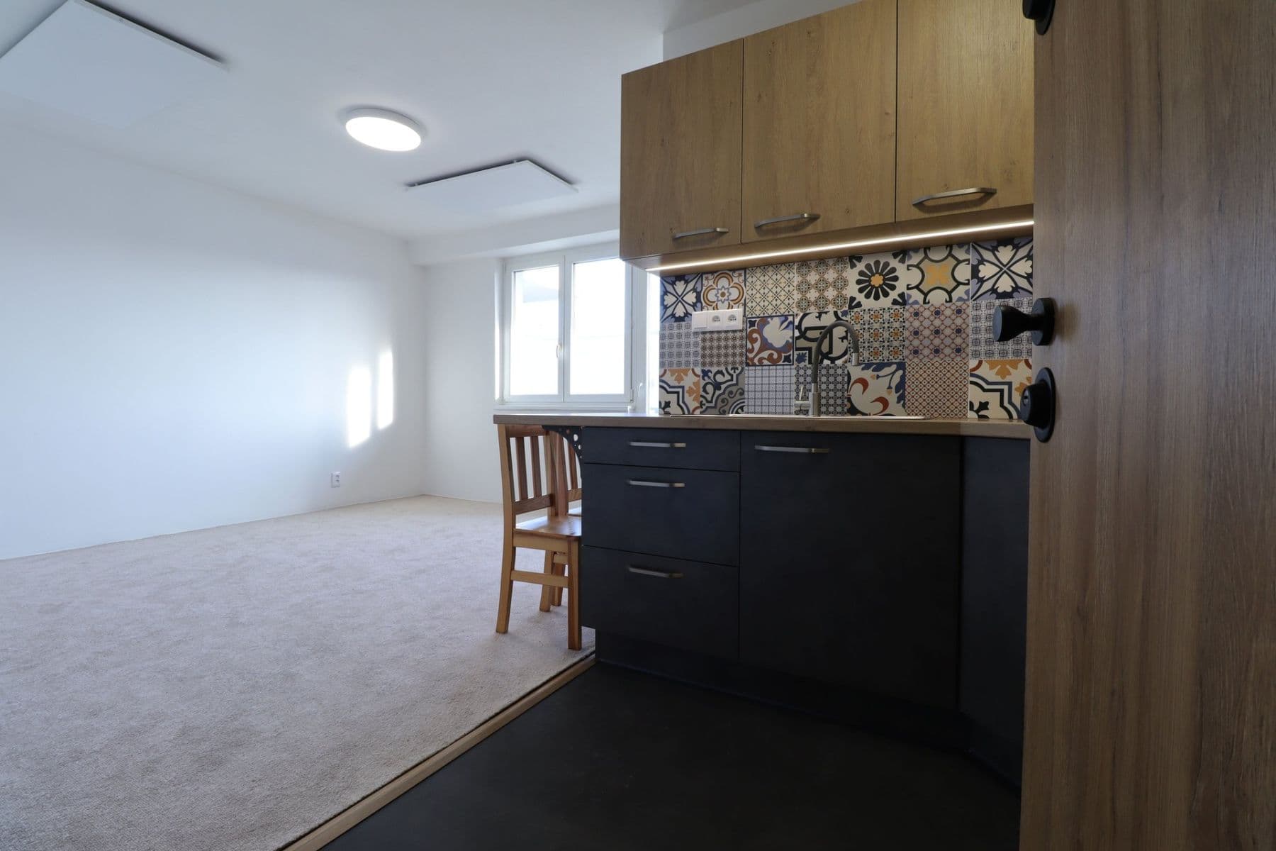 Pronájem bytu 1+kk 25 m², Pod Šmukýřkou, Praha, Praha Pronájem bytu 1+kk 25 m², Pod Šmukýřkou, Praha, Praha