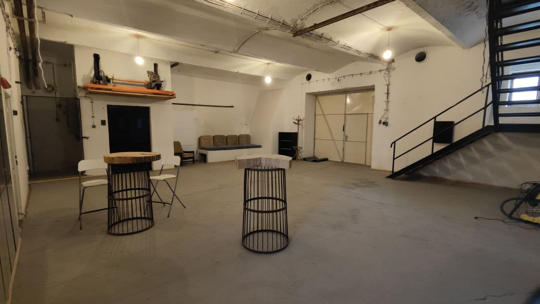 Pronájem nebytového prostoru 195 m², Palackého, Neratovice, Středočeský kraj Pronájem nebytového prostoru 195 m², Palackého, Neratovice, Středočeský kraj