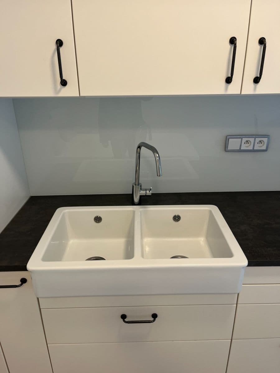 Pronájem bytu 1+kk 27 m², Elišky Přemyslovny, Praha, Praha Pronájem bytu 1+kk 27 m², Elišky Přemyslovny, Praha, Praha