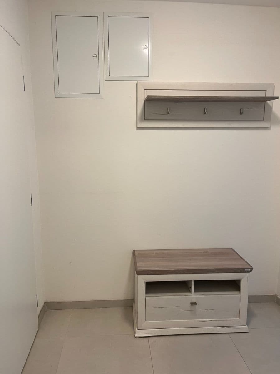 Pronájem bytu 1+kk 27 m², Elišky Přemyslovny, Praha, Praha Pronájem bytu 1+kk 27 m², Elišky Přemyslovny, Praha, Praha