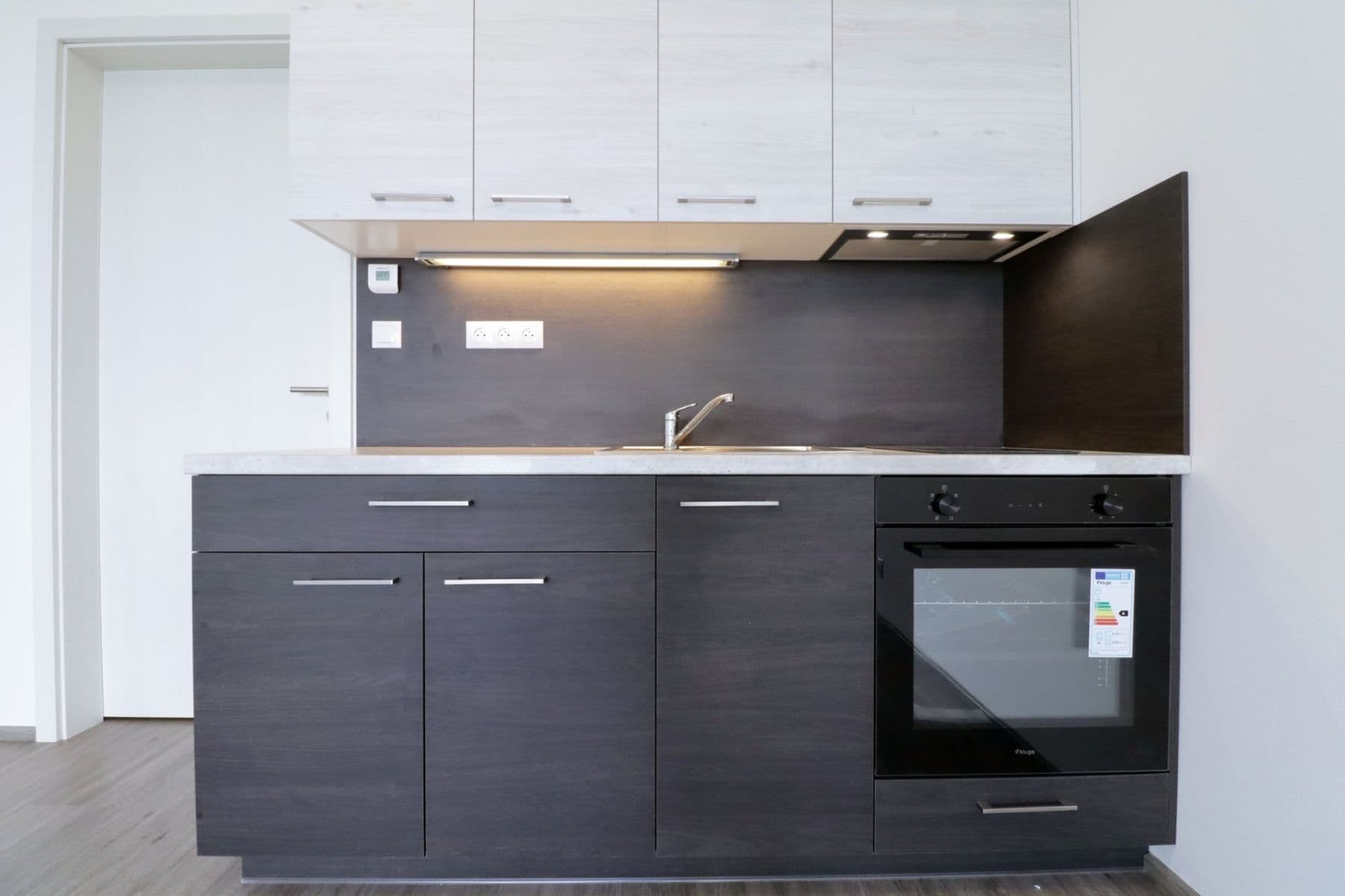 Pronájem bytu 1+kk 30 m², U Radosti, Praha, Praha Pronájem bytu 1+kk 30 m², U Radosti, Praha, Praha