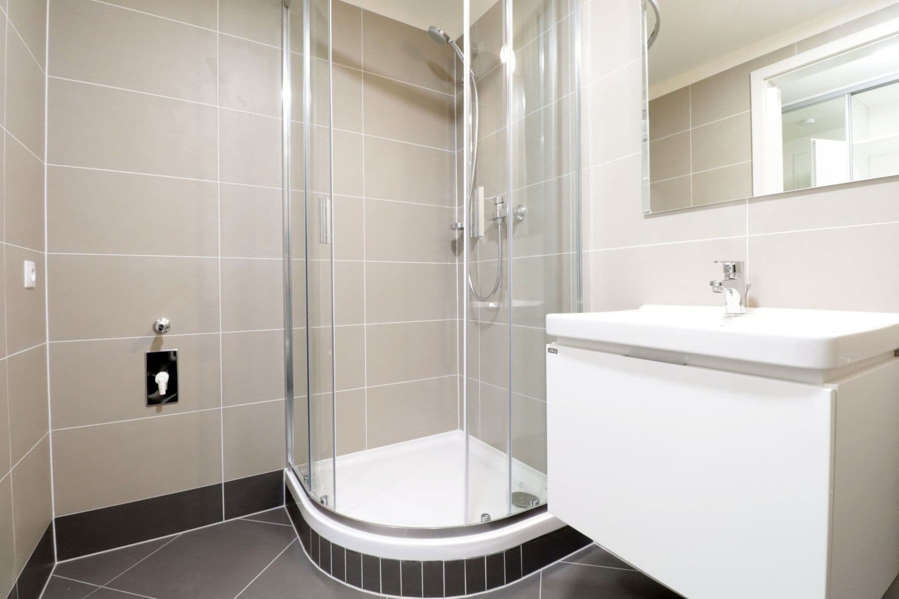 Pronájem bytu 1+kk 30 m², U Radosti, Praha, Praha Pronájem bytu 1+kk 30 m², U Radosti, Praha, Praha