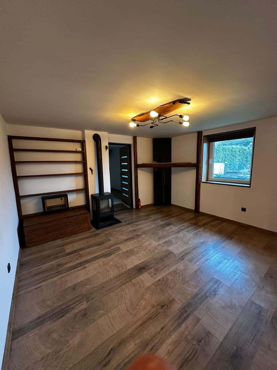 Prodej domu 180 m², pozemek 985 m², Lavičky, Kraj Vysočina Prodej domu 180 m², pozemek 985 m², Lavičky, Kraj Vysočina