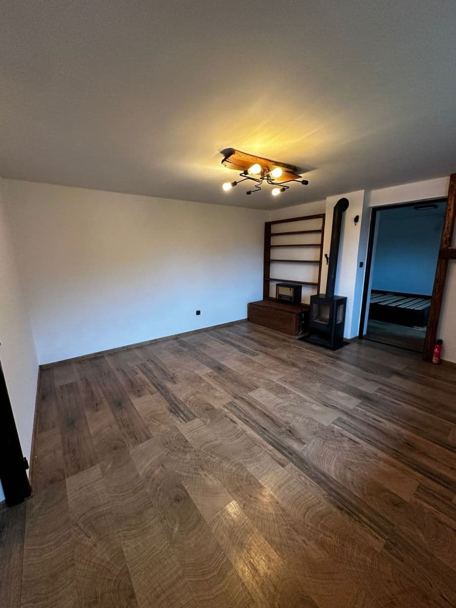 Prodej domu 180 m², pozemek 985 m², Lavičky, Kraj Vysočina Prodej domu 180 m², pozemek 985 m², Lavičky, Kraj Vysočina