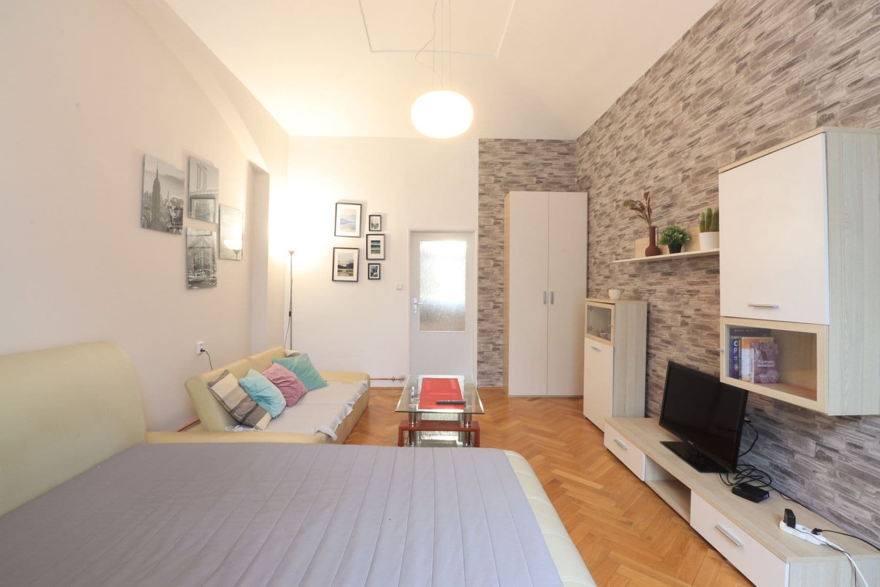 Pronájem bytu 1+1 40 m², Primátorská, Praha, Praha Pronájem bytu 1+1 40 m², Primátorská, Praha, Praha