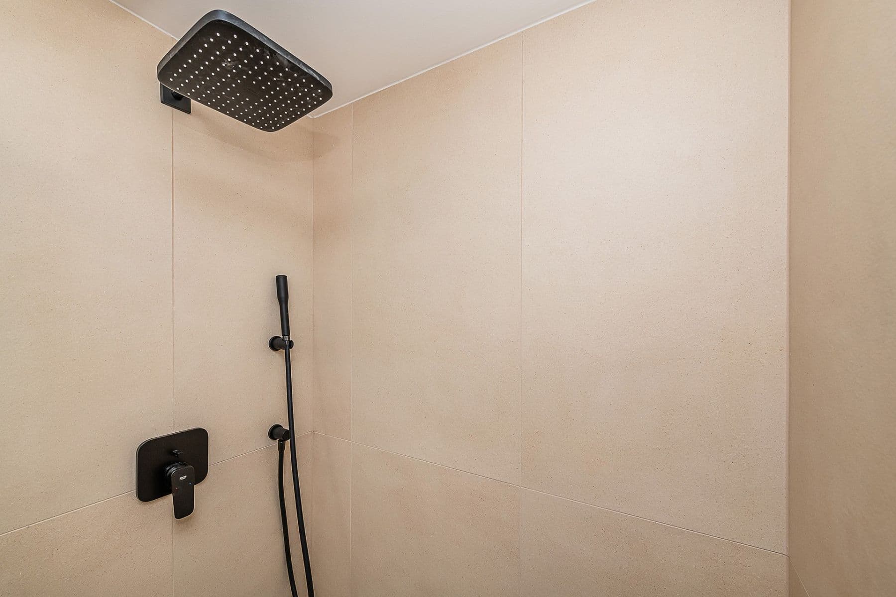 Prodej bytu 2+kk 45 m², Chrudimská, Praha, Praha Prodej bytu 2+kk 45 m², Chrudimská, Praha, Praha