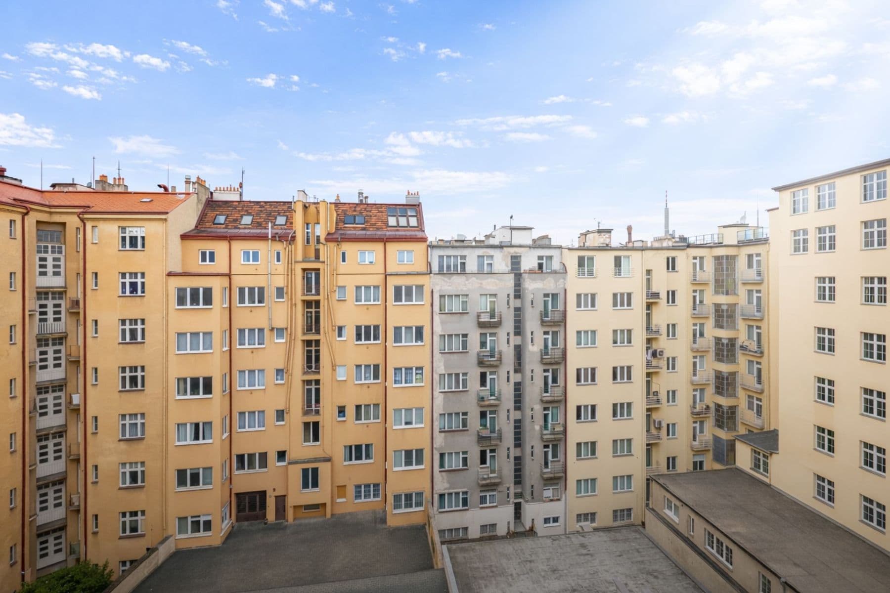 Prodej bytu 2+kk 45 m², Chrudimská, Praha, Praha Prodej bytu 2+kk 45 m², Chrudimská, Praha, Praha