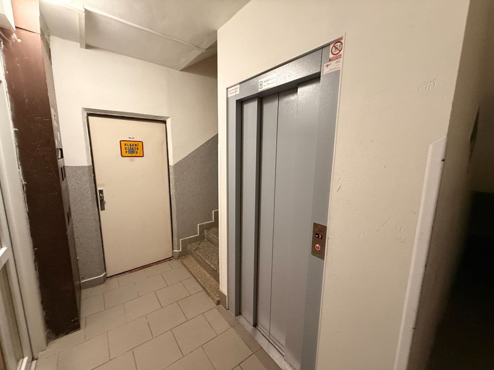 Pronájem bytu 1+1 39 m², Zárubova, Praha, Praha Pronájem bytu 1+1 39 m², Zárubova, Praha, Praha