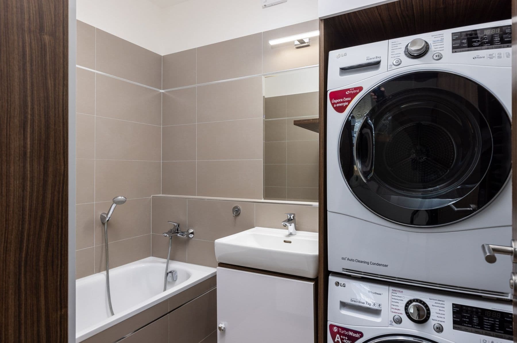 Pronájem bytu 4+kk 108 m², Zakšínská, Praha, Praha Pronájem bytu 4+kk 108 m², Zakšínská, Praha, Praha