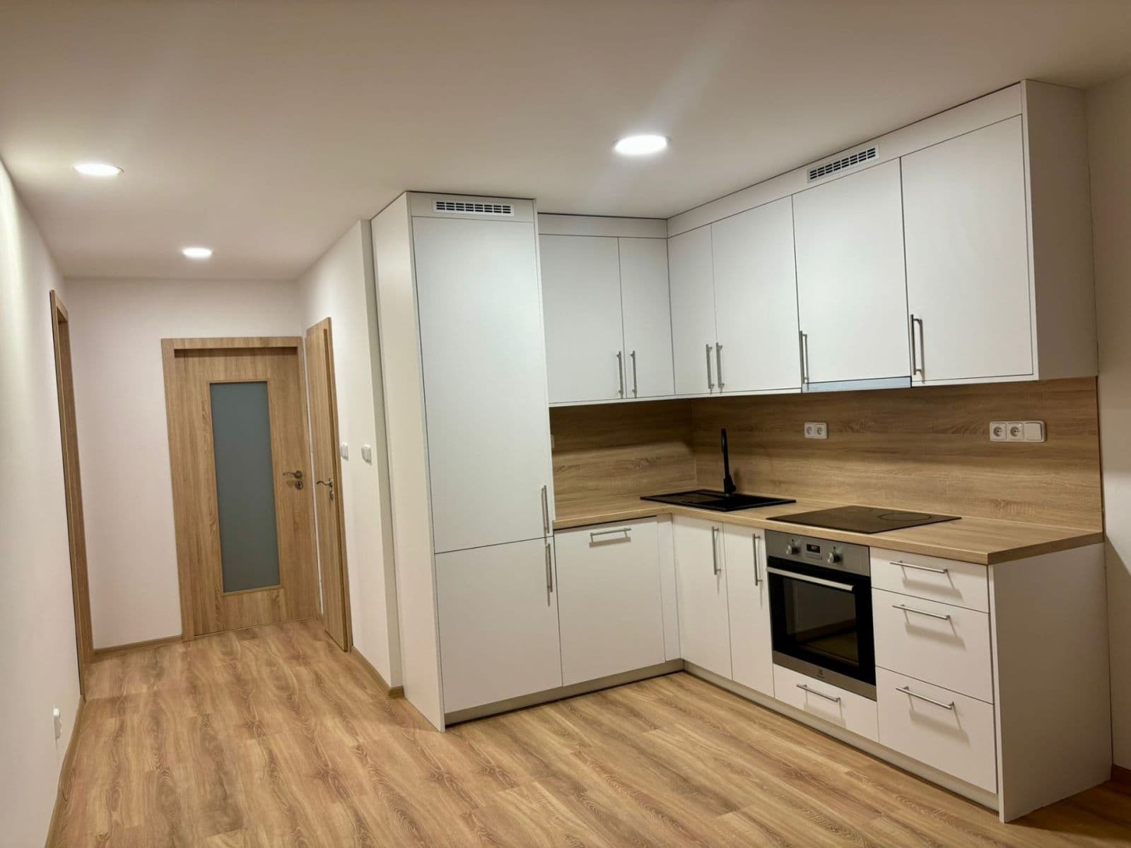 Pronájem bytu 3+kk 57 m², Krestova, Ostrava, Moravskoslezský kraj Pronájem bytu 3+kk 57 m², Krestova, Ostrava, Moravskoslezský kraj
