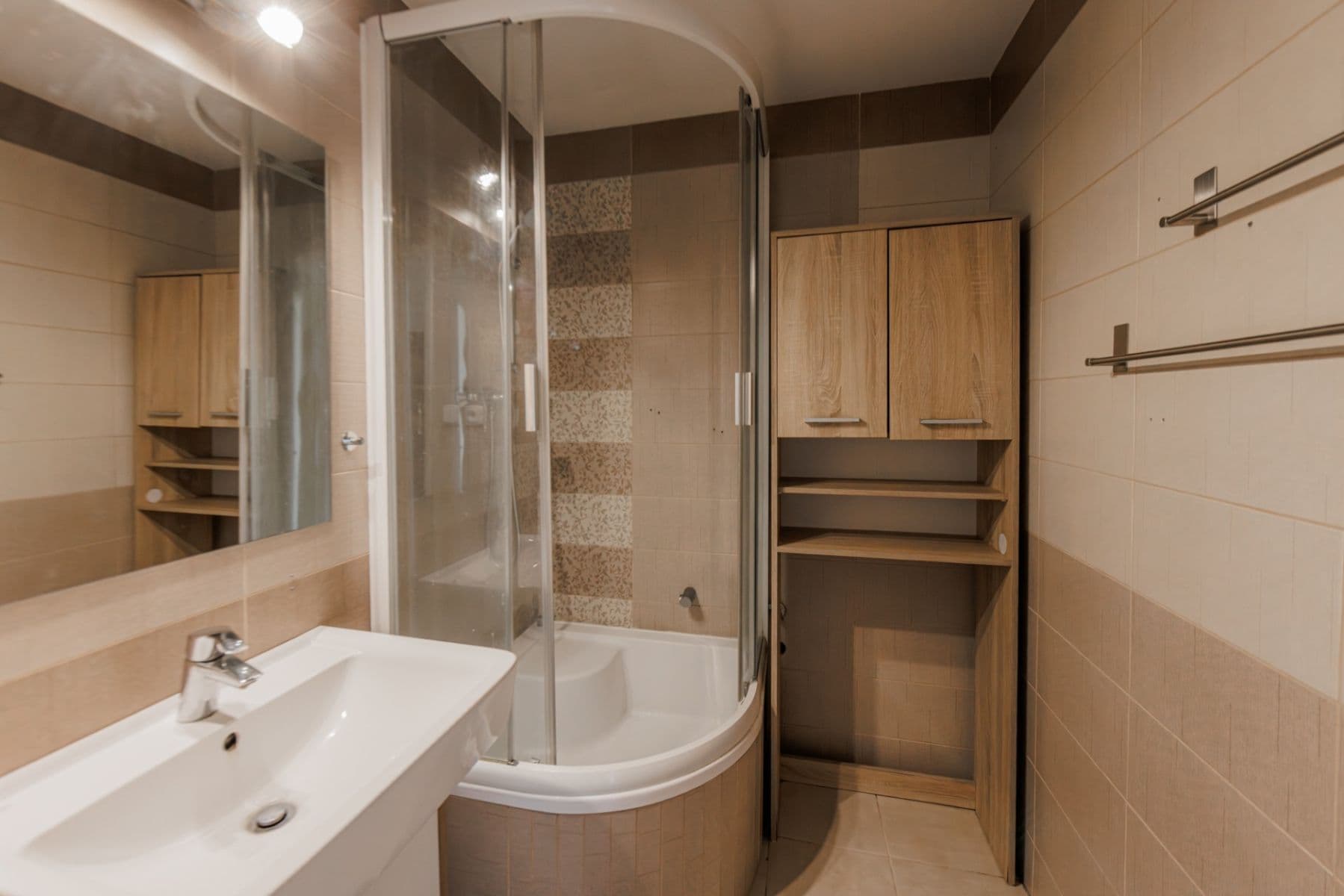 Pronájem bytu 2+kk 59 m², Bramboříková, Praha, Praha Pronájem bytu 2+kk 59 m², Bramboříková, Praha, Praha