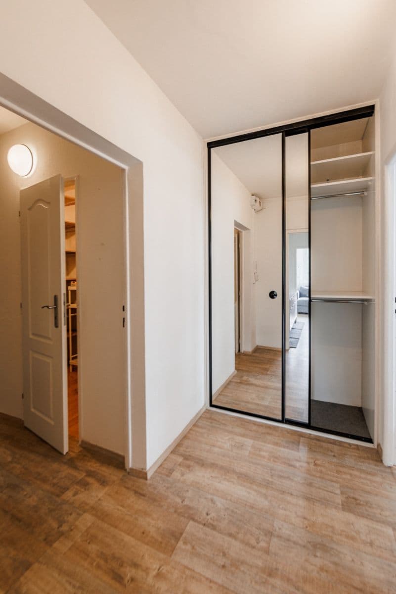 Pronájem bytu 2+kk 59 m², Bramboříková, Praha, Praha Pronájem bytu 2+kk 59 m², Bramboříková, Praha, Praha