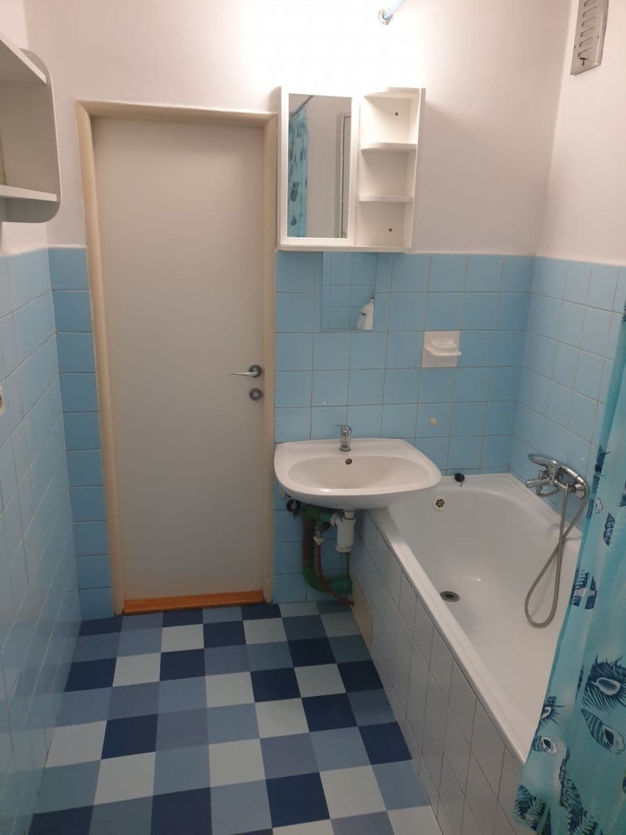 Pronájem bytu 1+1 36 m², Gen. Hrušky, Ostrava, Moravskoslezský kraj Pronájem bytu 1+1 36 m², Gen. Hrušky, Ostrava, Moravskoslezský kraj