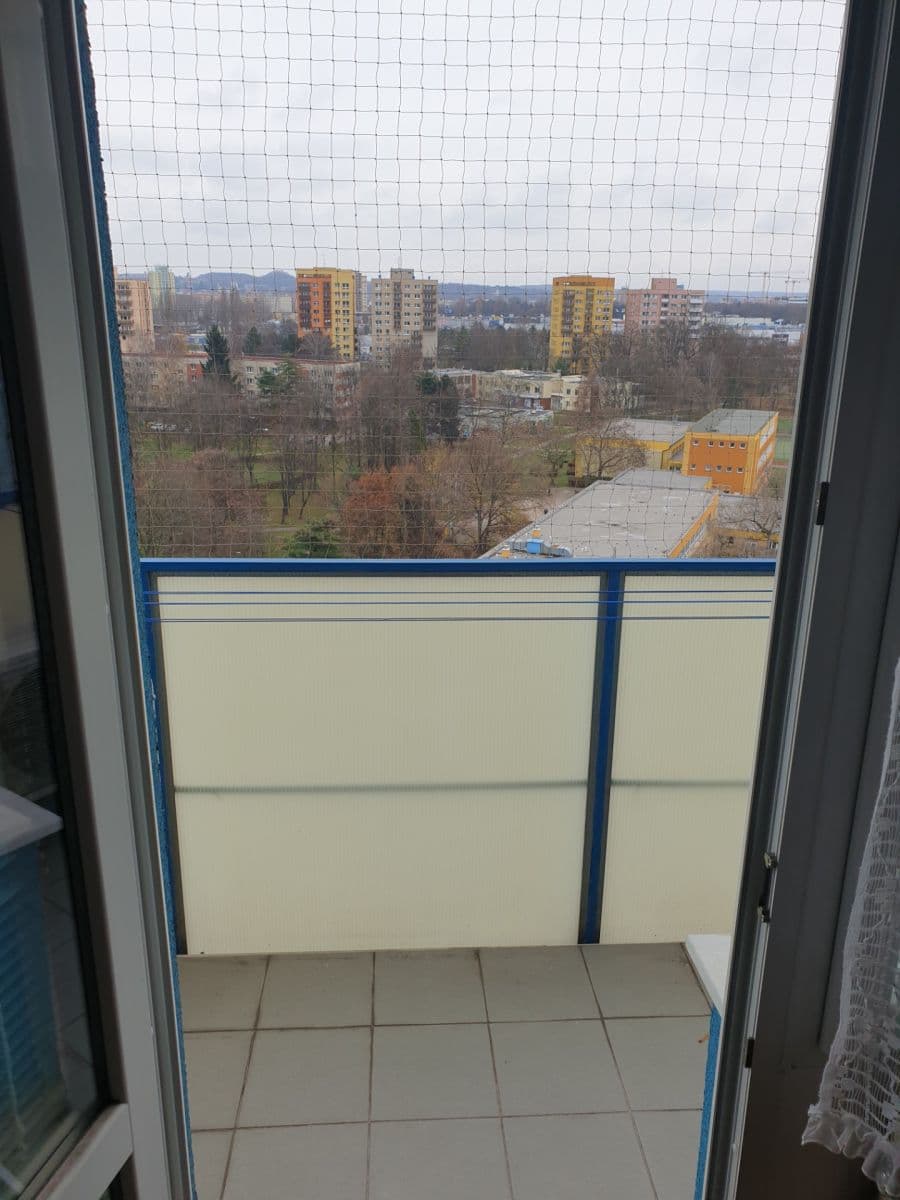 Pronájem bytu 1+1 36 m², Gen. Hrušky, Ostrava, Moravskoslezský kraj Pronájem bytu 1+1 36 m², Gen. Hrušky, Ostrava, Moravskoslezský kraj