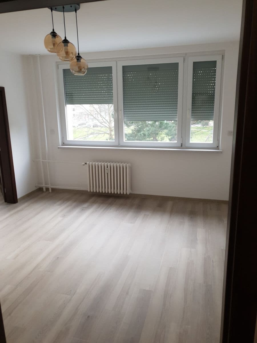 Pronájem bytu 2+1 46 m², Podroužkova, Ostrava, Moravskoslezský kraj Pronájem bytu 2+1 46 m², Podroužkova, Ostrava, Moravskoslezský kraj