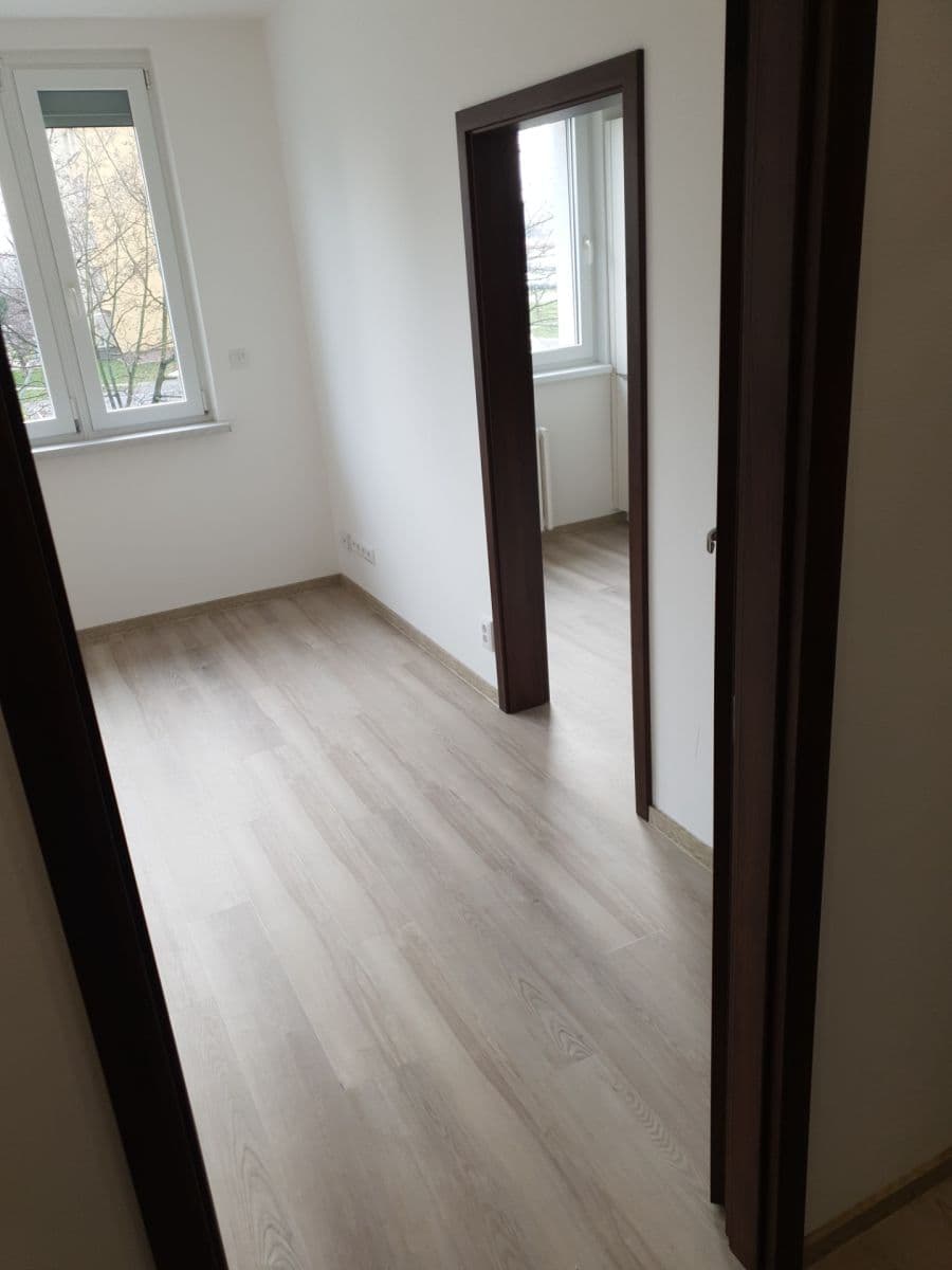 Pronájem bytu 2+1 46 m², Podroužkova, Ostrava, Moravskoslezský kraj Pronájem bytu 2+1 46 m², Podroužkova, Ostrava, Moravskoslezský kraj
