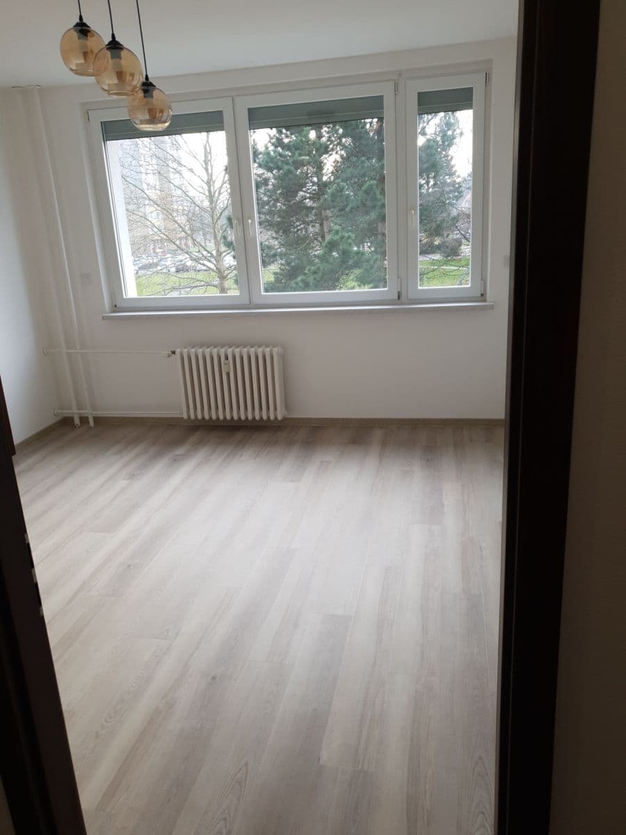 Pronájem bytu 2+1 46 m², Podroužkova, Ostrava, Moravskoslezský kraj Pronájem bytu 2+1 46 m², Podroužkova, Ostrava, Moravskoslezský kraj